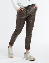Load image into Gallery viewer, Italian Star Metallic Jeans - Chocolate