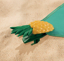 Load image into Gallery viewer, Legami Beach Towel Anchor Stakes Set/4 - Pineapples