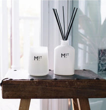 Load image into Gallery viewer, Moss St Fragrances - Coconut &amp; Lime Scented Soy Candle 320g - Cronulla Living